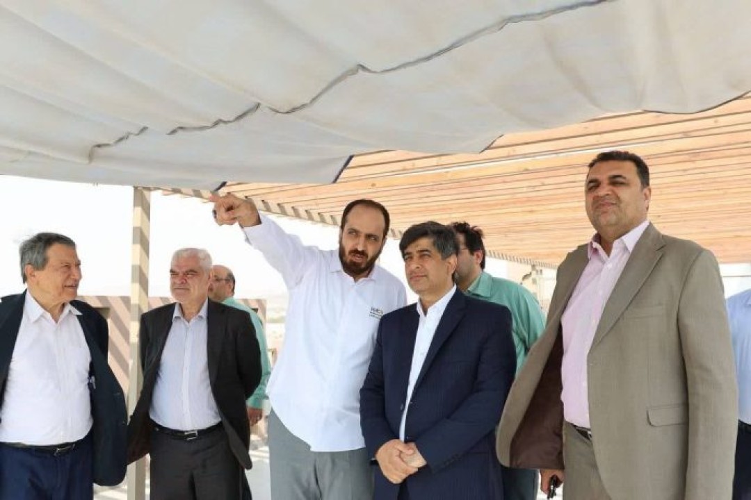 بازدید مدیرعامل گروه فولاد مبارکه از اسکله هیمکو بازدید مدیرعامل گروه فولاد مبارکه از اسکله هیمکو