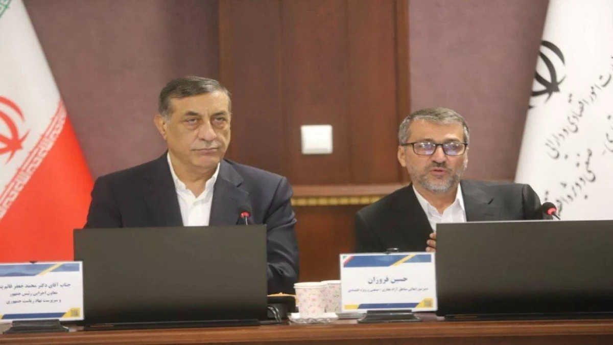 تاكید قائم‌پناه بر تقویت نقش مناطق در سرمایه‌گذاری، تولید و توسعه صادرات