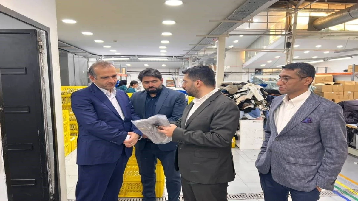 بازدید طاعتی‌مقدم از كارخانه «جین‌وست» در تهران